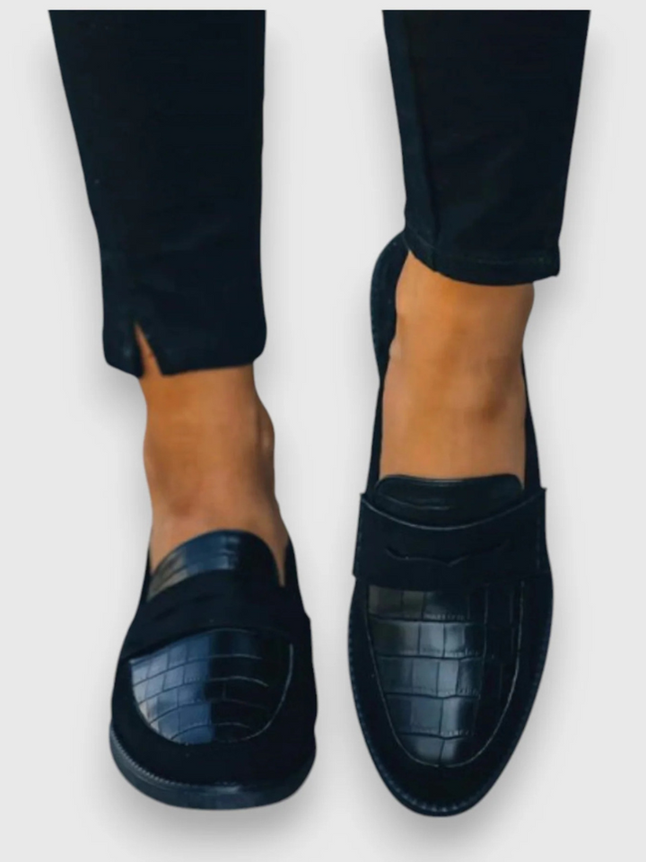 Ava |  Croc-Detail Orthopedic Loafers
